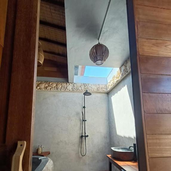 Putra'Lebah Amed Guest House מראה חיצוני תמונה