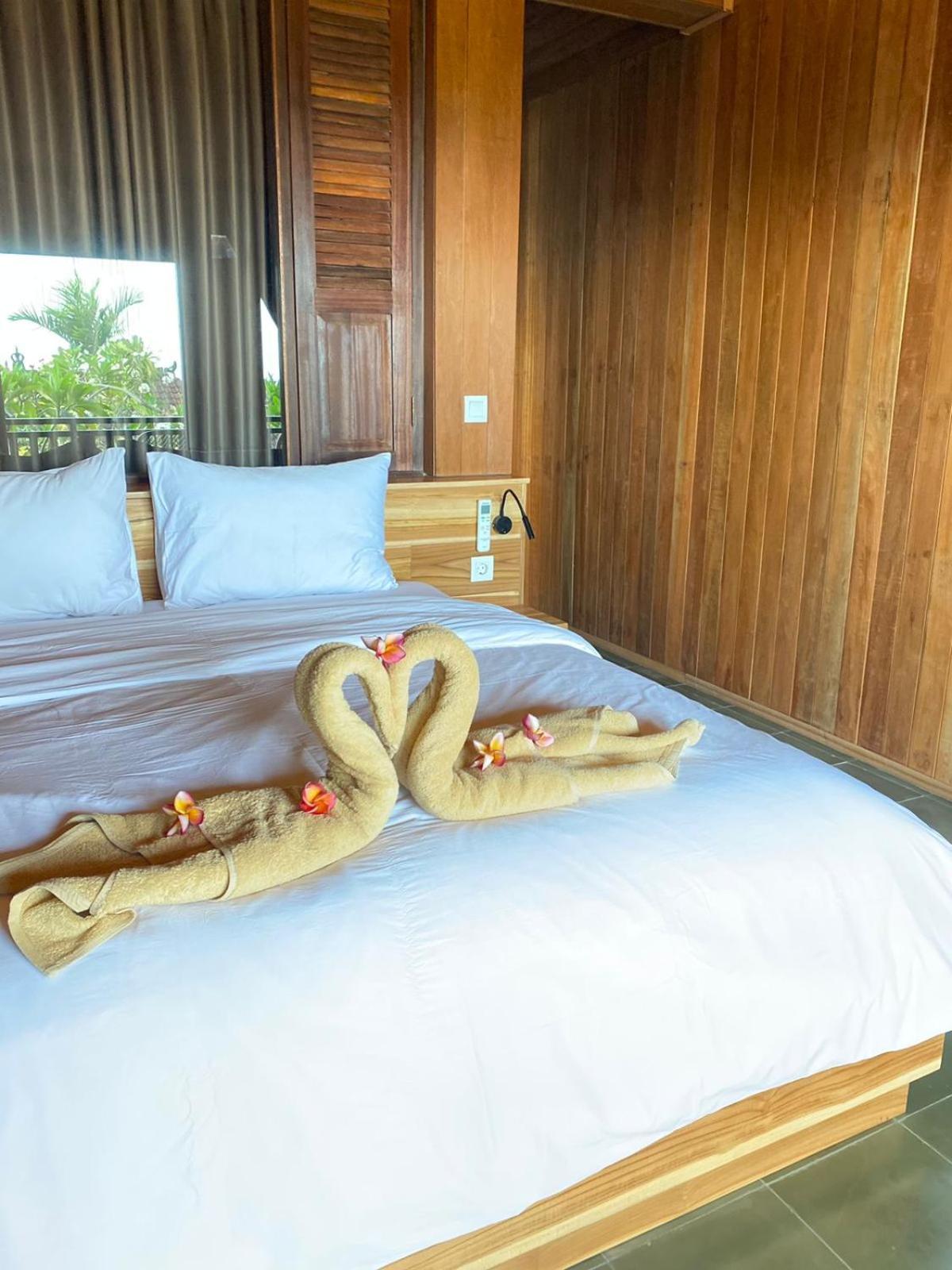 Putra'Lebah Amed Guest House מראה חיצוני תמונה