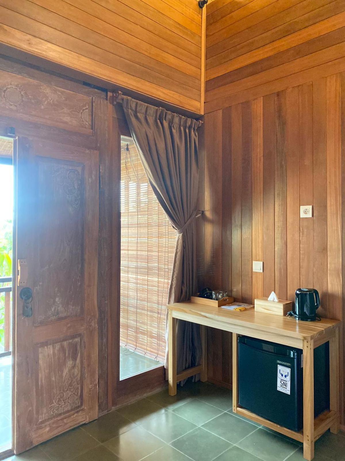 Putra'Lebah Amed Guest House מראה חיצוני תמונה