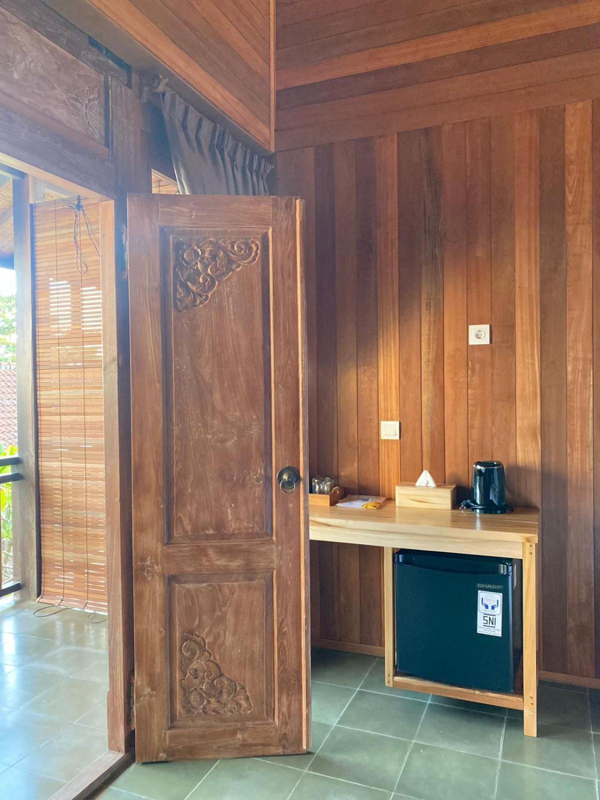 Putra'Lebah Amed Guest House מראה חיצוני תמונה